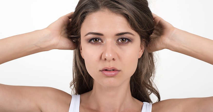 Hogyan simítsuk ki a ráncokat a homlokon? Tippek a simább és szebb arcbőrhöz - Hero