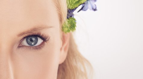 Vörös foltok a szem körül – Mit jelentenek ezek, és hogyan lehet eltüntetni?