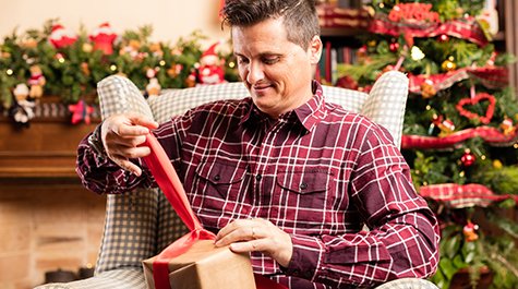 Ajándéktippek férfiak számára, amelyekkel nem fog mellé