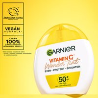C-VITAMINOS* WONDER TINT színezett fluid SPF 50+ Világos árnyalat - 11
