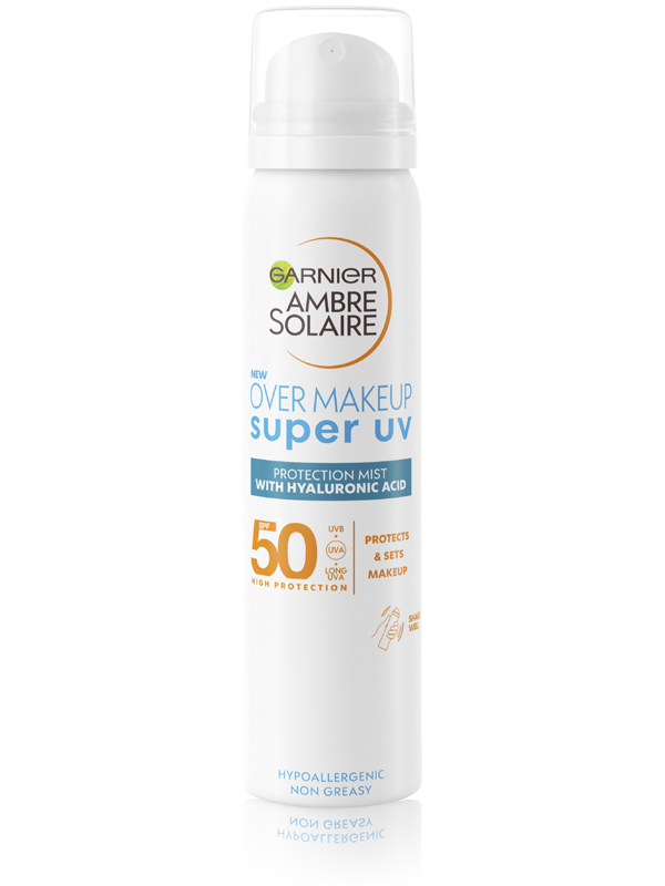 Ambre Solaire Super UV arcpermet a smink fölé, SPF 50